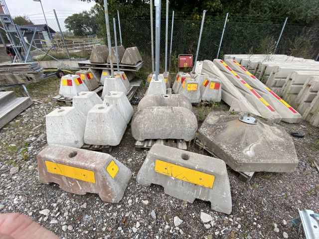 631695-1 Ca 20 betongsuggor