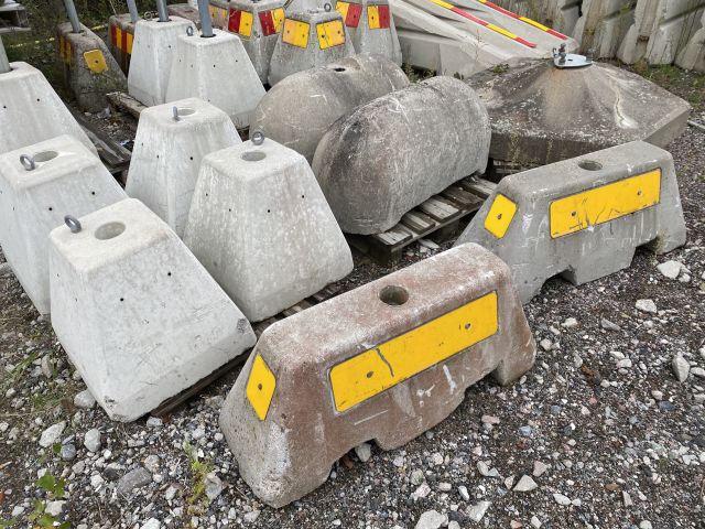 631695-5 Ca 20 betongsuggor