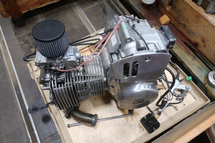 691332-8 Motorcycle engine Suzuki 652cm³