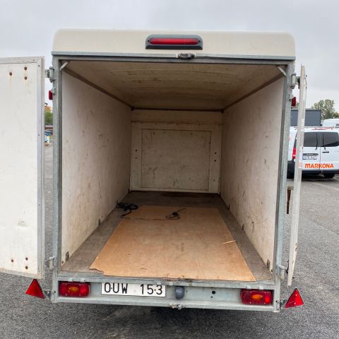 704450-15 Trailer - Thule CEL, OUW153