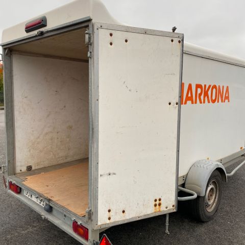 704450-18 Trailer - Thule CEL, OUW153