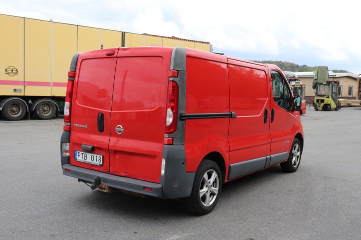 714869-5 Nissan Primastar 2.0 dCi Manuell, 114hk, -10 (PTB018)