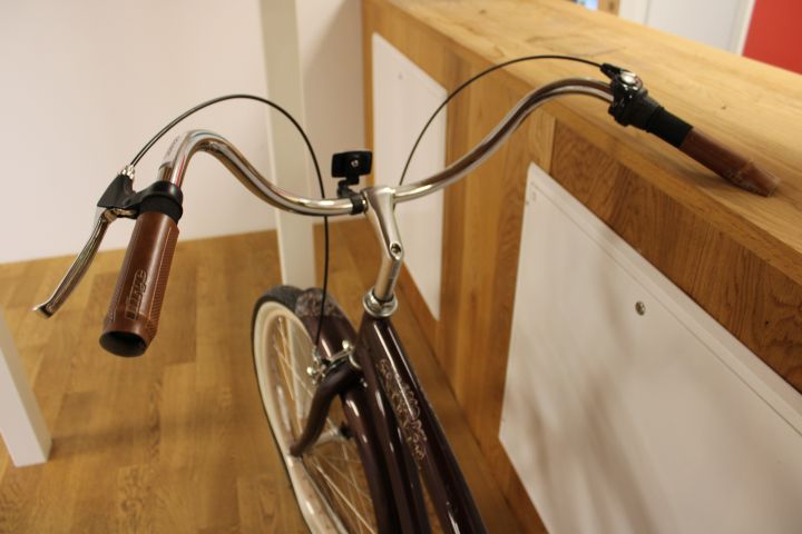 660925-12 Bicycle - Nirve California