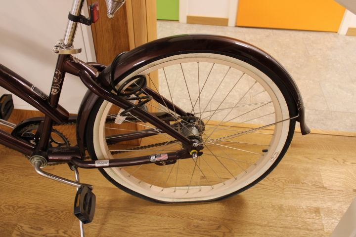 660925-14 Bicycle - Nirve California