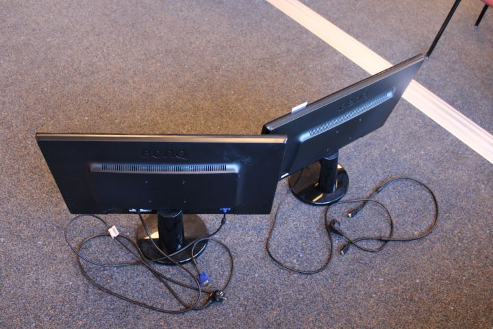 661007-7 2x Monitors - BenQ