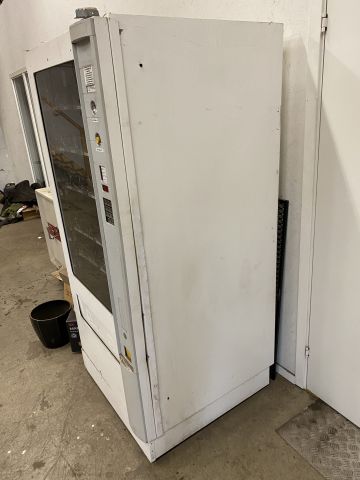 715543-4 Vending Machine - Wurlitzer