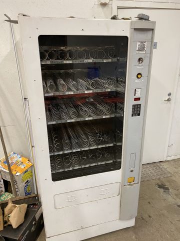 715543-2 Vending Machine - Wurlitzer