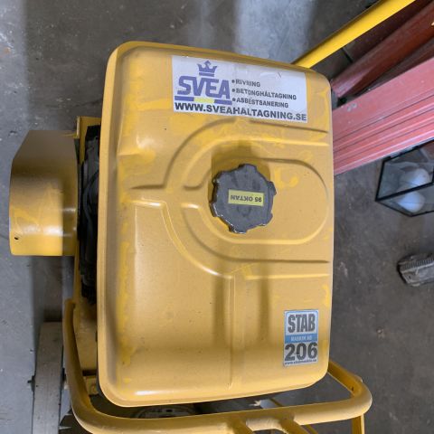 715221-7 Floor saw Robin EY40, petrol powered