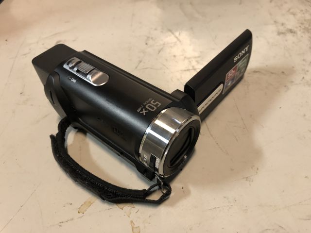 715560-2 Handheld camera - Sony DCR-SX15E