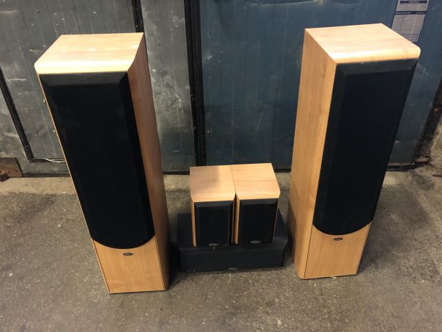 715565-2 Sound system
