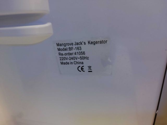 703827-5 Kegerator with 2 taps, Mangrove Jack´s