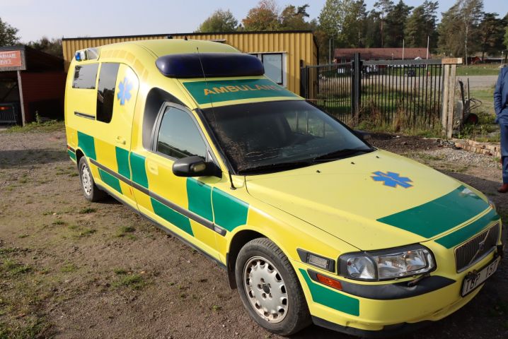 716743-1 Ambulance Volvo S80 -02 Regnr: TBP157