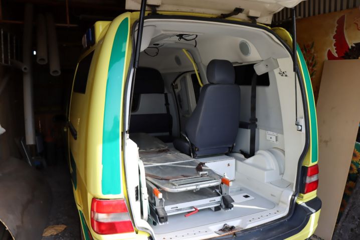 716743-2 Ambulance Volvo S80 -02 Regnr: TBP157