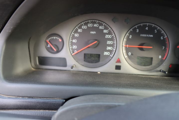 716743-5 Ambulance Volvo S80 -02 Regnr: TBP157