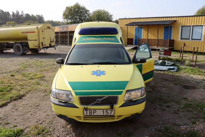 716743-8 Ambulance Volvo S80 -02 Regnr: TBP157