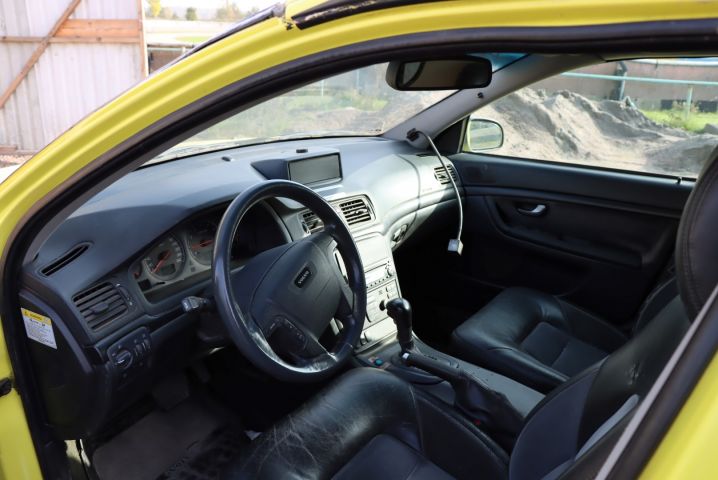 716743-29 Ambulance Volvo S80 -02 Regnr: TBP157