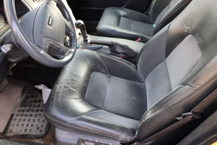 716743-30 Ambulance Volvo S80 -02 Regnr: TBP157