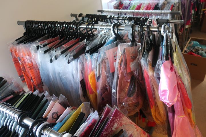 691389-9 Large assortment Children's clothing new, about 1000 garments - Lego Wear, Star Wars, Small & I etc