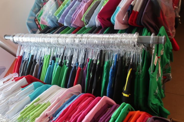 691389-19 Large assortment Children's clothing new, about 1000 garments - Lego Wear, Star Wars, Small & I etc