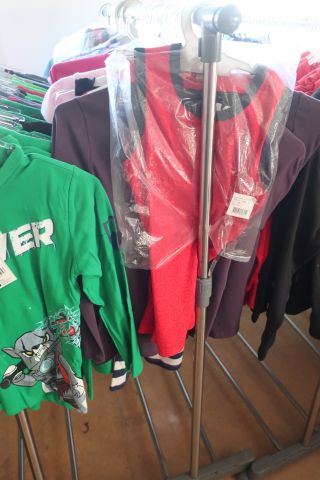 691389-20 Large assortment Children's clothing new, about 1000 garments - Lego Wear, Star Wars, Small & I etc