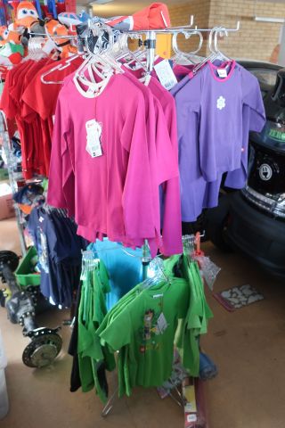 691389-29 Large assortment Children's clothing new, about 1000 garments - Lego Wear, Star Wars, Small & I etc