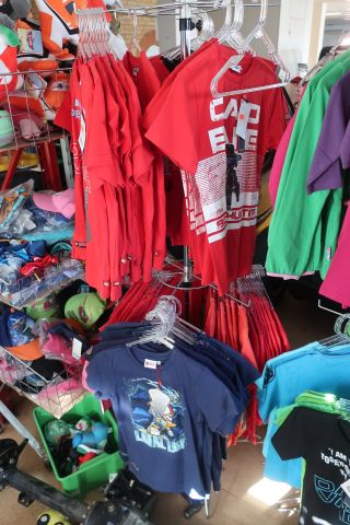 691389-30 Large assortment Children's clothing new, about 1000 garments - Lego Wear, Star Wars, Small & I etc