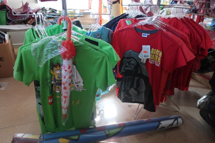 691389-32 Large assortment Children's clothing new, about 1000 garments - Lego Wear, Star Wars, Small & I etc