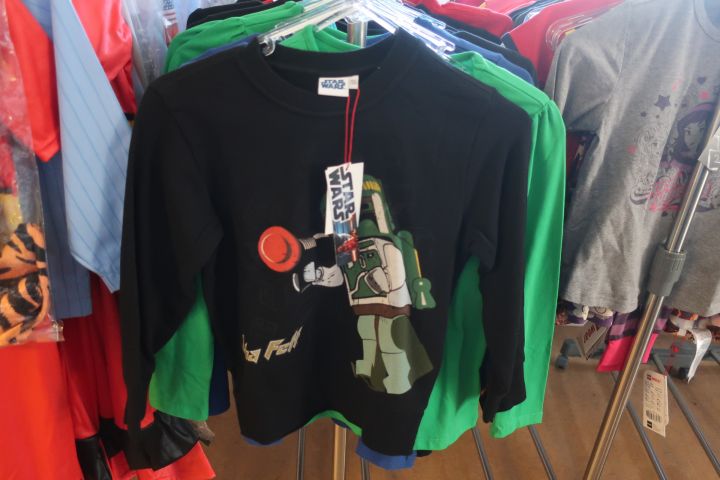 691389-54 Large assortment Children's clothing new, about 1000 garments - Lego Wear, Star Wars, Small & I etc