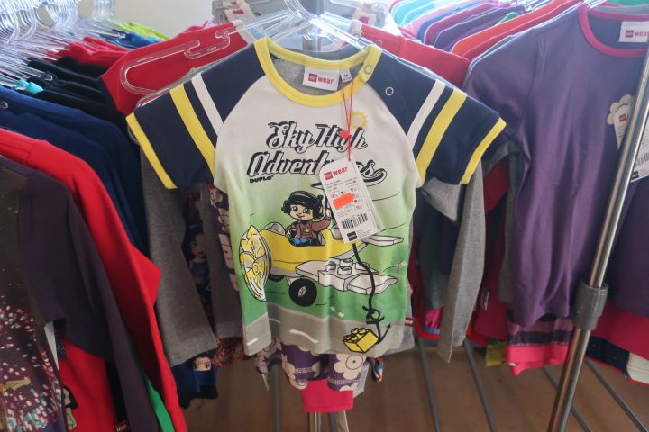 691389-60 Large assortment Children's clothing new, about 1000 garments - Lego Wear, Star Wars, Small & I etc