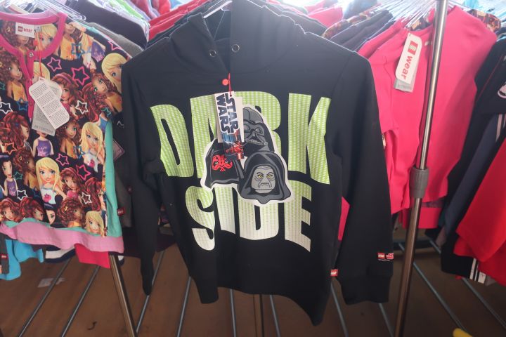 691389-84 Large assortment Children's clothing new, about 1000 garments - Lego Wear, Star Wars, Small & I etc