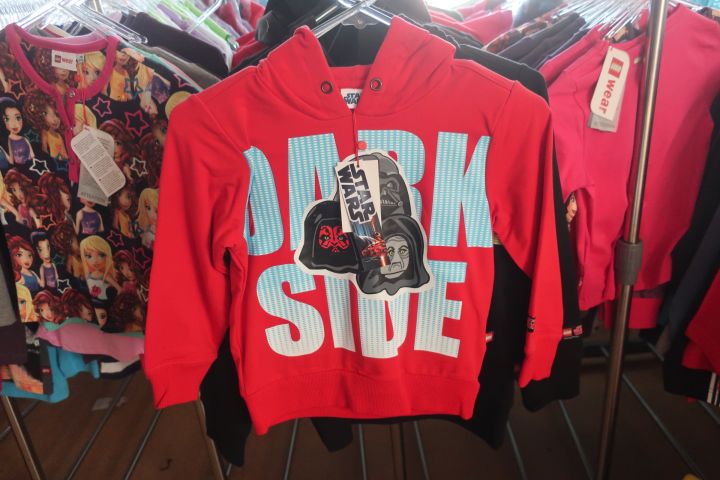 691389-85 Large assortment Children's clothing new, about 1000 garments - Lego Wear, Star Wars, Small & I etc