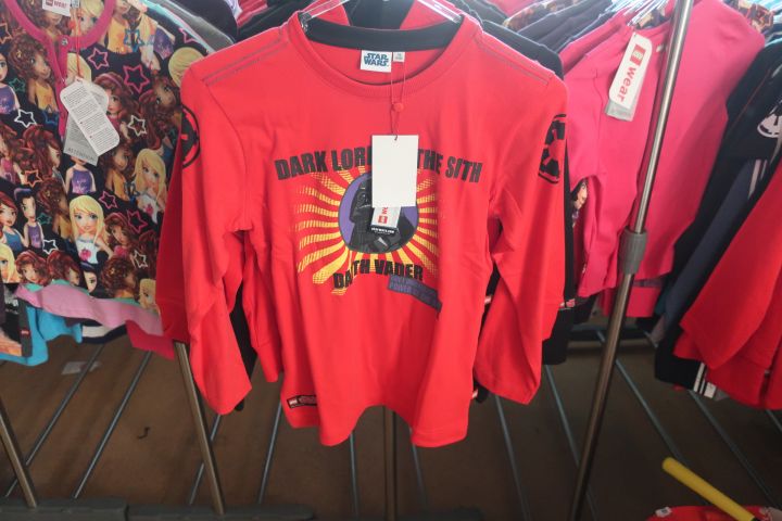 691389-86 Large assortment Children's clothing new, about 1000 garments - Lego Wear, Star Wars, Small & I etc