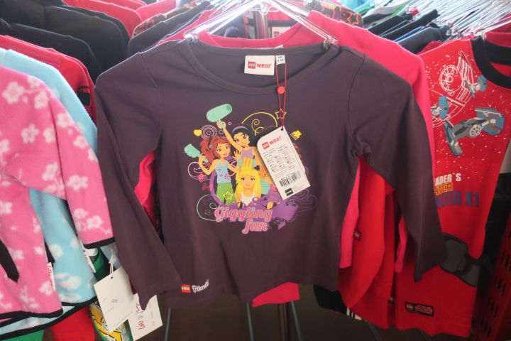 691389-91 Large assortment Children's clothing new, about 1000 garments - Lego Wear, Star Wars, Small & I etc