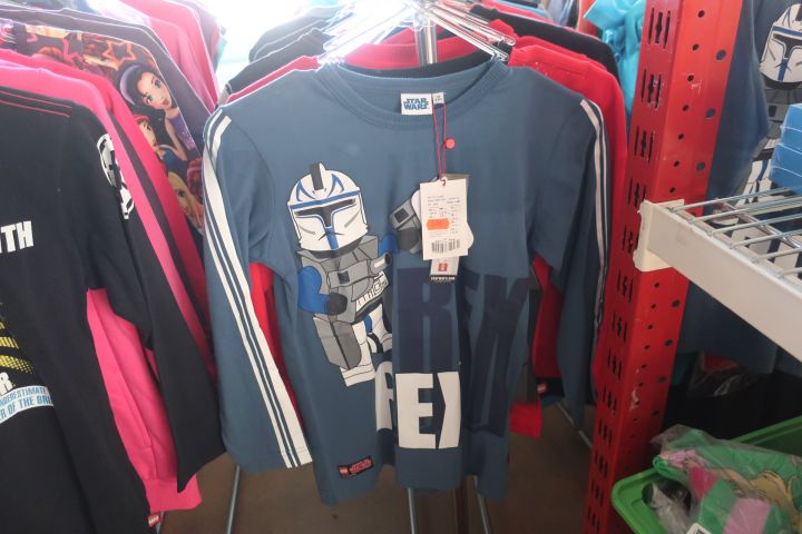 691389-95 Large assortment Children's clothing new, about 1000 garments - Lego Wear, Star Wars, Small & I etc