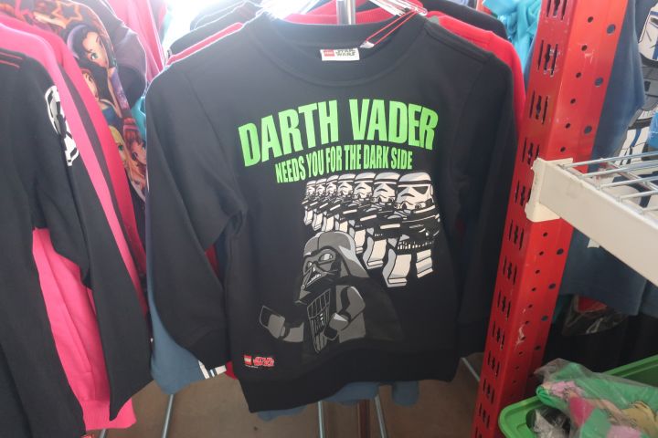 691389-96 Large assortment Children's clothing new, about 1000 garments - Lego Wear, Star Wars, Small & I etc