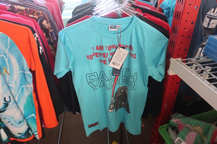 691389-98 Large assortment Children's clothing new, about 1000 garments - Lego Wear, Star Wars, Small & I etc