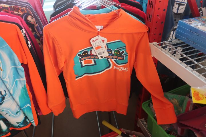 691389-99 Large assortment Children's clothing new, about 1000 garments - Lego Wear, Star Wars, Small & I etc