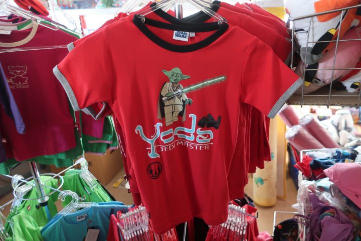 691389-108 Large assortment Children's clothing new, about 1000 garments - Lego Wear, Star Wars, Small & I etc