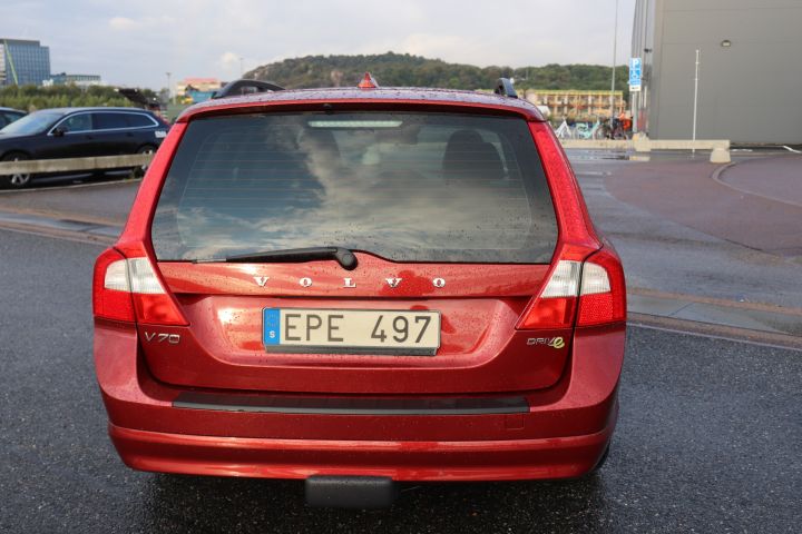 714874-6 Volvo V70 D2 1,6D DRIVe Momentum -12  D-Värm Drag