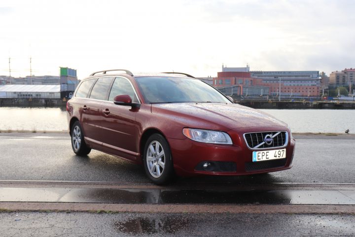 714874-9 Volvo V70 D2 1,6D DRIVe Momentum -12  D-Värm Drag