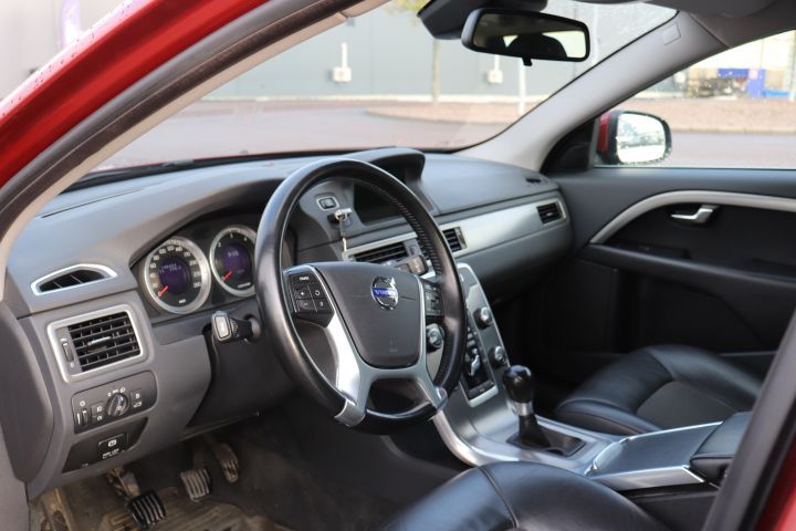 714874-13 Volvo V70 D2 1,6D DRIVe Momentum -12  D-Värm Drag