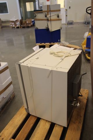 717027-6 Heraeus Function line heating cabinet