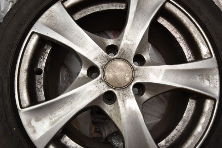 720507-7 2 sets of winter wheels