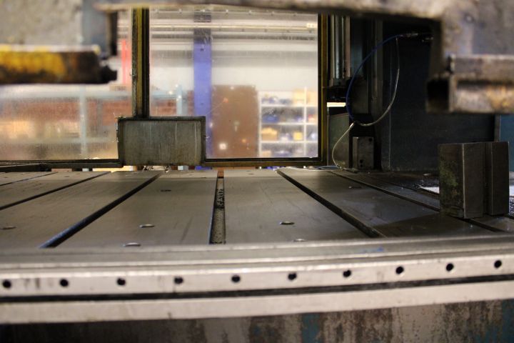 646023-33 Pressline Mossini 800 ton -95