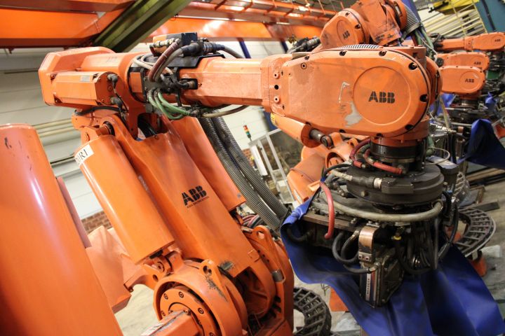 646028-6 Industrial robot ABB IRB 6400 2.4 / 150