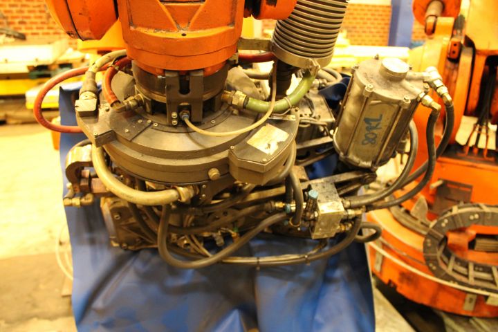 646028-7 Industrial robot ABB IRB 6400 2.4 / 150