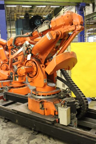 646030-4 Industrial robot ABB IRB 6400 2.4 / 150 incl 5 meter track