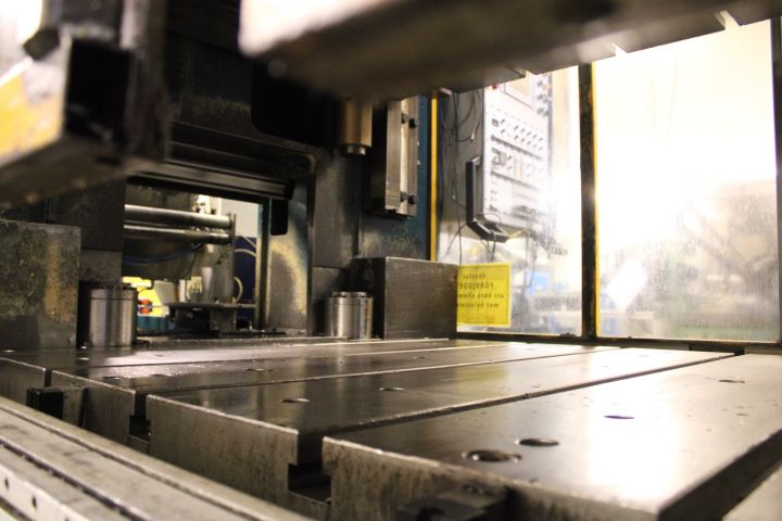 646099-36 Pressline Mossini 400 ton -98