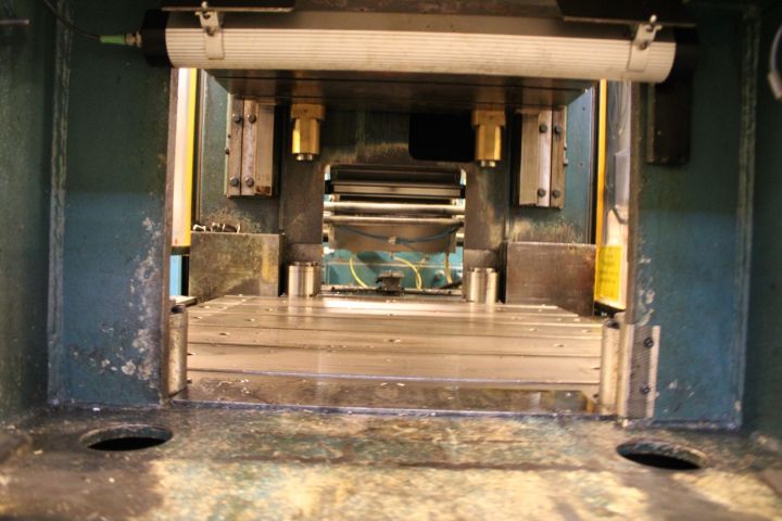 646099-37 Pressline Mossini 400 ton -98