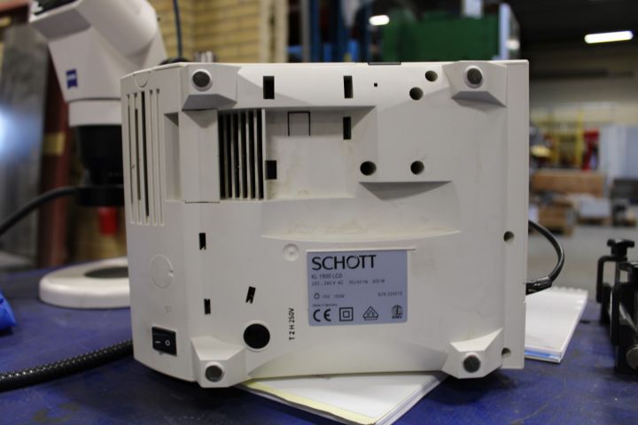 715608-4 Microscope Zeiss Stemi 2000-c & KL1500 LCD